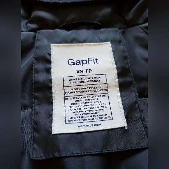 GapFit Puffer Jacket - Picture 12 of 12